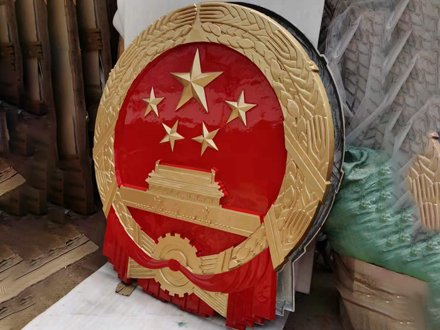 如何选择优质的国徽制作厂家