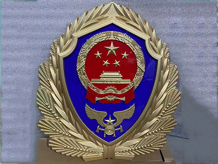 铸铝警徽如何提高辨识度